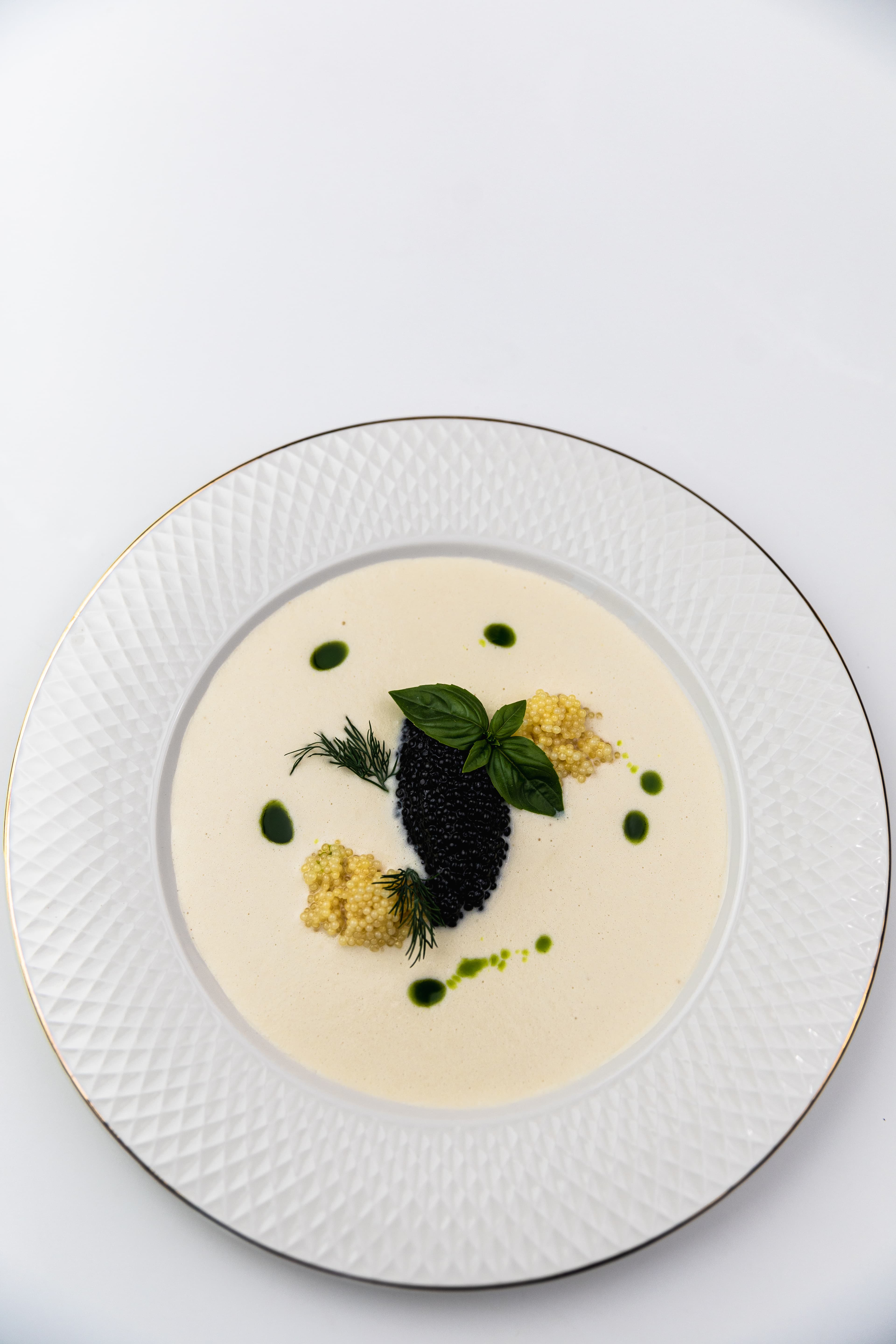 White Sturgeon Caviar (Acipenser Trasmontanus)